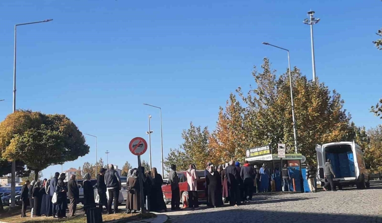 elazigda-halk-ekmege-yogun-ilgi-ZsnEAtBI.jpg