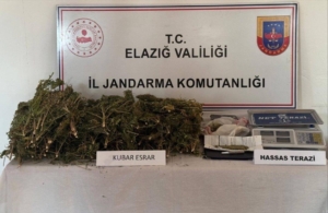elazigda-jandarma-operasyonunda-3-kilo-200-gram-esrar-ele-gecirildi-1-kisi-gozaltinda-gaMcFiXD.jpg