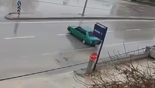 Elazığ’da Ters Yönde Drift Yapan Sürücüye Ağır Ceza Elazığ’da Ters Yönde Drift Yapan Sürücüye Ağır Ceza