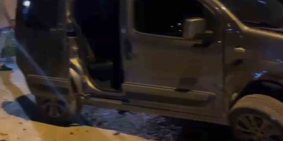 Elazığ'da Trafik Kazası: Ticari Araç ile Otomobil Çarpıştı, 1 Kişi Yaralandı Elazığ’da Trafik Kazası: Ticari Araç ile Otomobil Çarpıştı, 1 Kişi Yaralandı