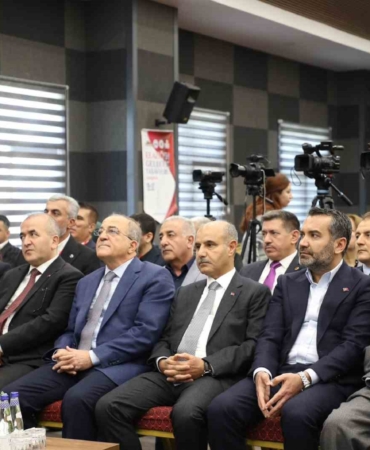 elazigin-gelecek-tasavvuru-uluslararasi-kongresinin-sonuc-bildirgesi-paylasildi-e56dTPhU.jpg