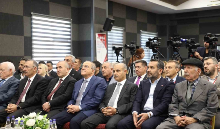 elazigin-gelecek-tasavvuru-uluslararasi-kongresinin-sonuc-bildirgesi-paylasildi-e56dTPhU.jpg