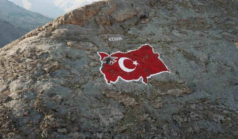 elazigin-keban-ilcesindeki-devasa-kaya-haritasi-yeniden-boyandi-95sNvhja.jpg