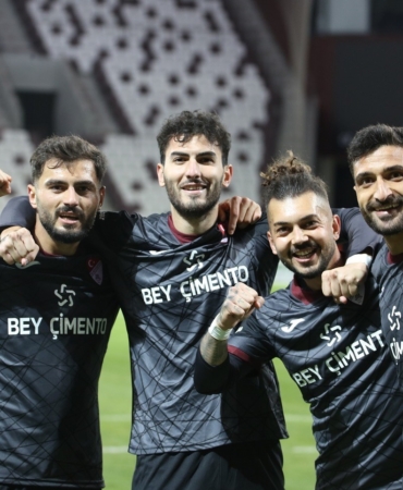 elazigspor-ankara-demirsporu-agirliyor-hedef-mutlak-galibiyet-BqbbO8pw.jpg