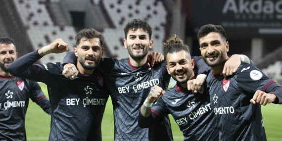 Elazığspor, Ankara Demirspor'u Ağırlıyor: Hedef Mutlak Galibiyet Elazığspor, Ankara Demirspor’u Ağırlıyor: Hedef Mutlak Galibiyet