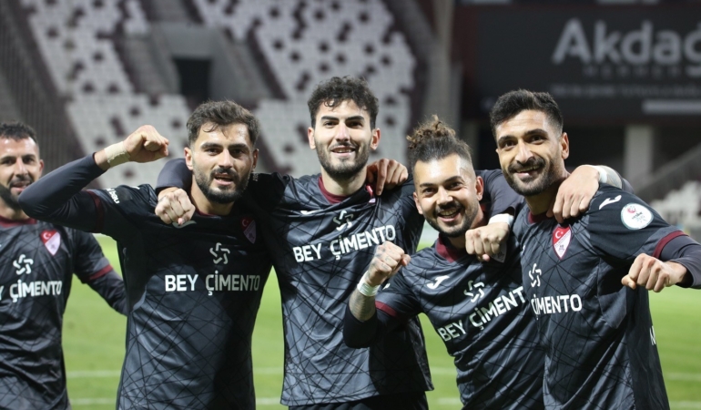 elazigspor-ankara-demirsporu-agirliyor-hedef-mutlak-galibiyet-BqbbO8pw.jpg