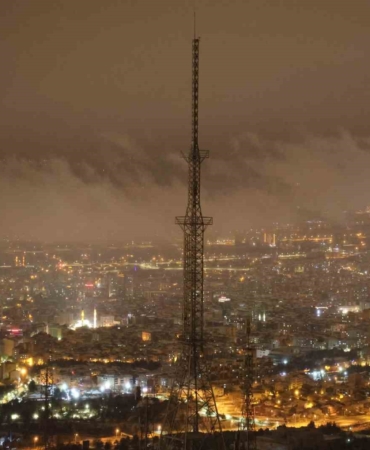 harputta-kar-ve-sis-buyuledi-tarihi-mahalle-kartpostallik-goruntuler-sunuyor-RAIFHYVF.jpg