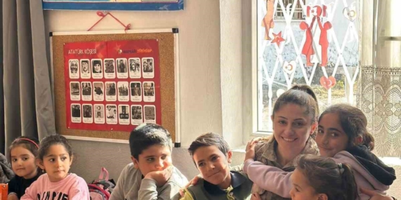 Jandarma, Çocuk Hakları Gününde çocuklarla bir araya geldi