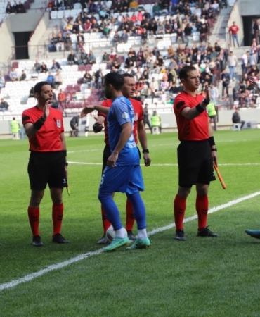 somaspor-elazigspor-macinin-hakemi-burak-dogru-oldu-qZewvtzC.jpg