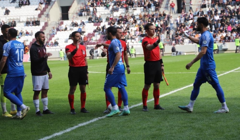 somaspor-elazigspor-macinin-hakemi-burak-dogru-oldu-qZewvtzC.jpg