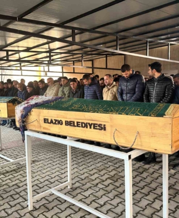 ayni-gun-ayni-hastaliktan-babasi-ve-kayinvalidesini-kaybetti-6D39dfE7.jpg