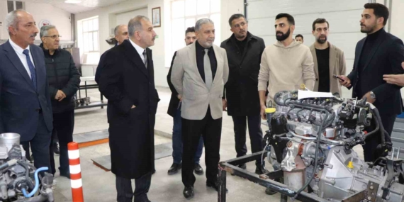 Başkan Alan: "Meslek liselerini cazip hale getirmeliyiz" Başkan Alan: “Meslek liselerini cazip hale getirmeliyiz”