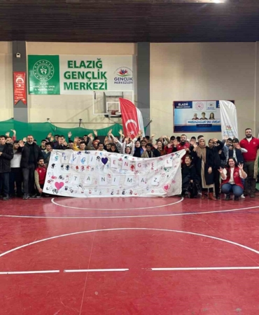 elazig-genclik-merkezinden-anlamli-etkinlik-Rp5Rhtsu.jpg