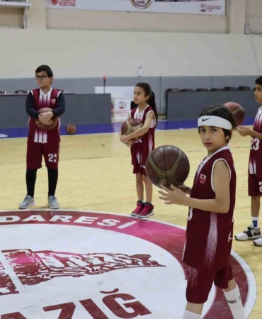 elazig-il-ozel-idare-spor-kulubu-sporda-basariya-ve-altyapiya-odaklaniyor-yL1saBUu.jpg