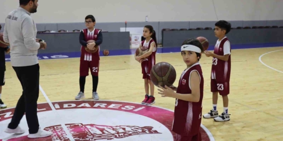 Elazığ İl Özel İdare Spor Kulübü, Sporda Başarıya ve Altyapıya Odaklanıyor Elazığ İl Özel İdare Spor Kulübü, Sporda Başarıya ve Altyapıya Odaklanıyor