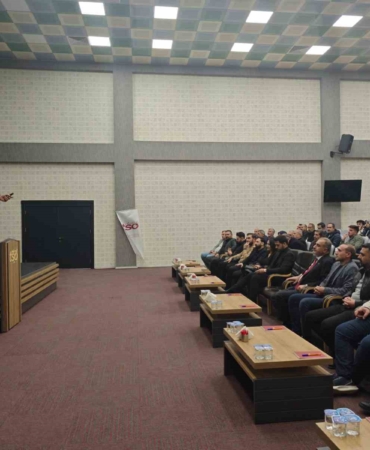 elazigda-aile-sirketlerinde-kurumsallasma-konferansi-7fhMX5YG.jpg