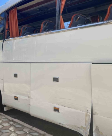 elazigda-alkollu-sahis-kacirdigi-otobusle-korku-sacti-30-araca-zarar-verdi-964w3bOQ.jpg