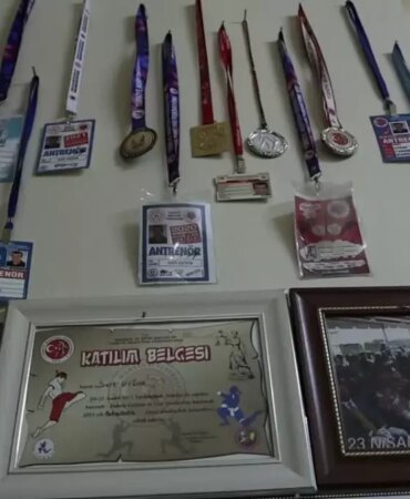 elazigda-dangal-hikayesi-kalp-krizini-yendi-3-sampiyon-kiz-yetistirdi-9bOlIQvS.jpg
