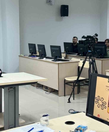 elazigda-dijital-dunyada-gazetecilik-konferansi-HRDfxtN8.jpg