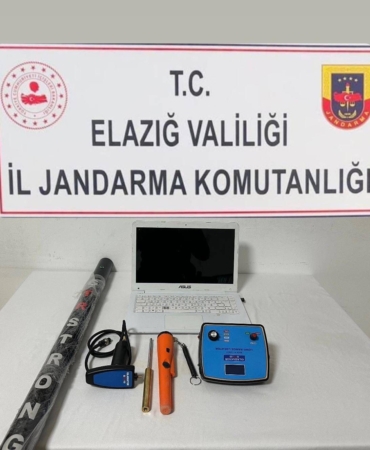 elazigda-hazine-icin-kesif-yapan-4-supheli-sucustu-yakalandi-tmk9VGee.jpg