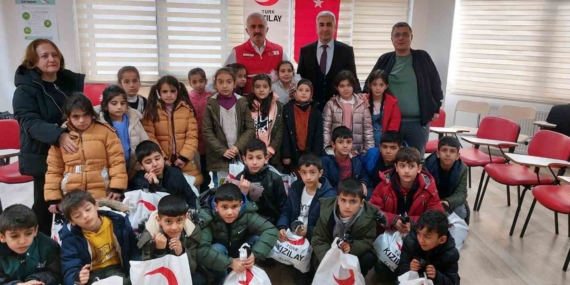 Elazığ’da ilkokul öğrencilerinden anlamlı ziyaret Elazığ’da ilkokul öğrencilerinden anlamlı ziyaret