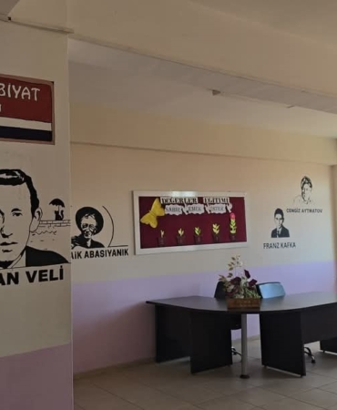 elazigda-ogrenciler-okul-duvarlarini-susledi-7npFTuxJ.jpg
