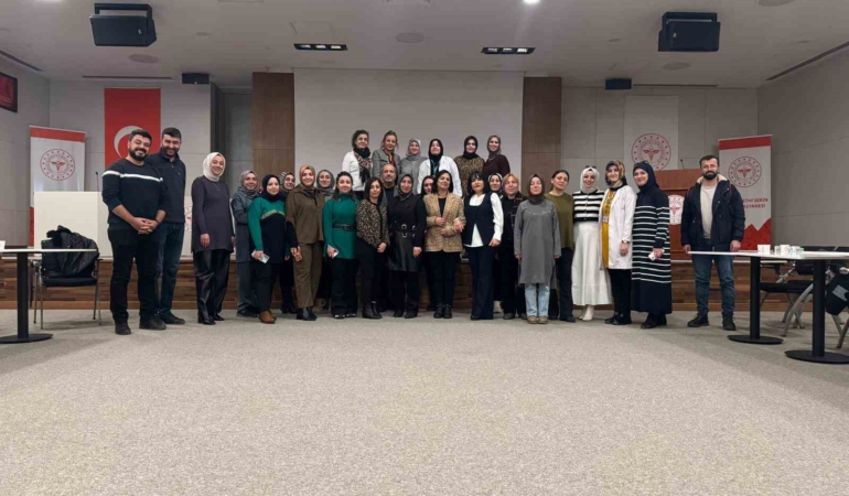 elazigda-saglikta-kalite-standartlari-egitimi-cYJu1xIw.jpg