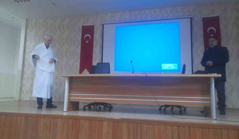 elazigda-umre-semineri-duzenlendi-ZzqAGQPE.jpg