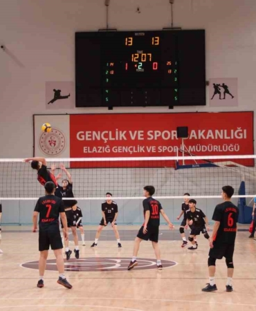elazigda-voleybol-musabakalari-sona-erdi-HT72RNRV.jpg