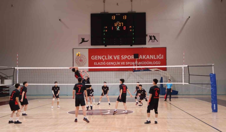 elazigda-voleybol-musabakalari-sona-erdi-HT72RNRV.jpg