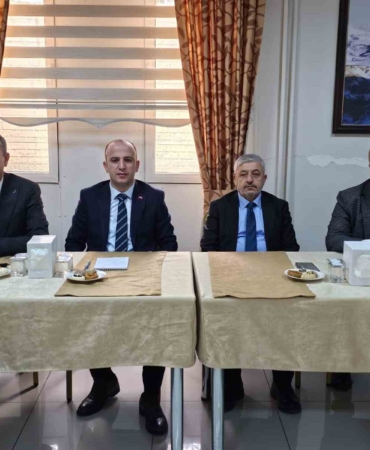 elazigda-yasama-yol-ver-kampanyasi-tanitildi-LgVPa6tm.jpg