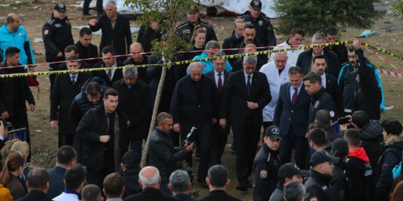 Sağlık Bakanından helikopter kazasıyla ilgili açıklama: Adli ve idari inceleme başlatıldı Sağlık Bakanından helikopter kazasıyla ilgili açıklama: Adli ve idari inceleme başlatıldı