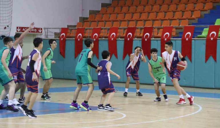u16-basketbol-yerel-lig-musabakalari-tamamlandi-TPdh2kE1.jpg