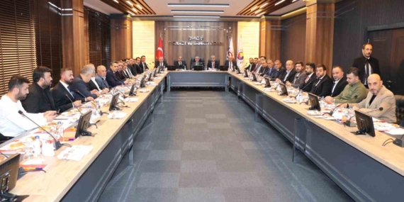 Vali Hatipoğlu ETSO Başkanı Alan ile bir araya geldi Vali Hatipoğlu ETSO Başkanı Alan ile bir araya geldi