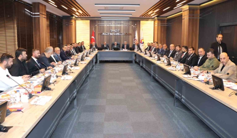 vali-hatipoglu-etso-baskani-alan-ile-bir-araya-geldi-LIjvMGnB.jpg