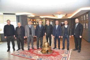 bakan-yardimcisi-alpay-ticaret-borsasi-baskani-dumandag-ile-bir-araya-geldi-cMgpw4E4.jpg