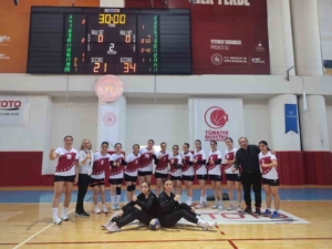 elazig-genclik-spor-play-offa-namaglup-gidiyor-Wu9Lx3tI.jpg