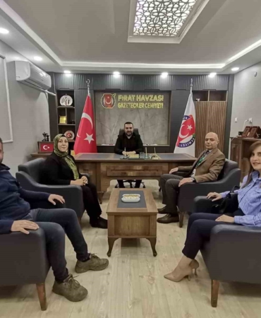 elazig-medilines-hastanesi-yonetimi-fhgc-ile-bir-araya-geldi-4kHip6dK.jpg