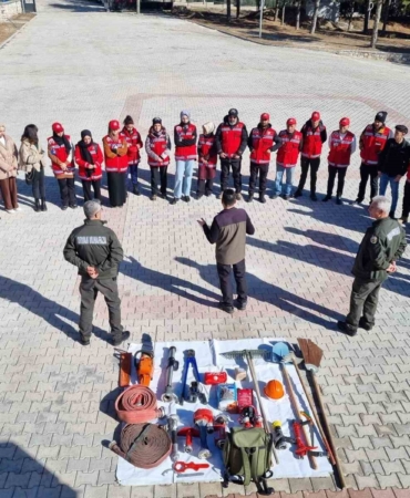 elazigda-orman-ve-kirsal-alan-yanginlarina-mudahale-egitimi-cj6H5GBD.jpg