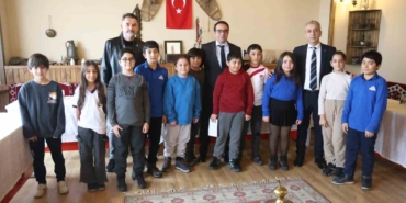 elazigda-sinif-baskanligi-icin-ornek-vaad-elazigspor-yonetimini-okula-davet-etti-iXGhIQfF.jpg