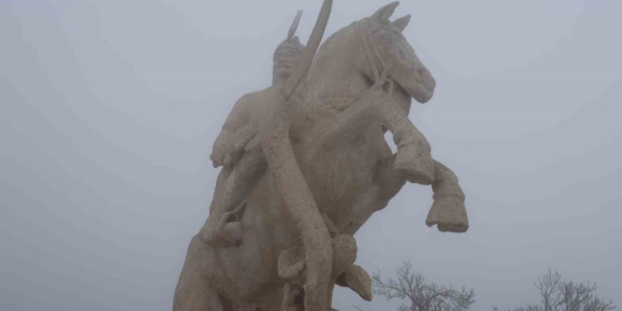 Elazığ’da Yoğun Sis ve Soğuk Hava Günlük Yaşamı Olumsuz Etkiliyor Elazığ’da Yoğun Sis ve Soğuk Hava Günlük Yaşamı Olumsuz Etkiliyor