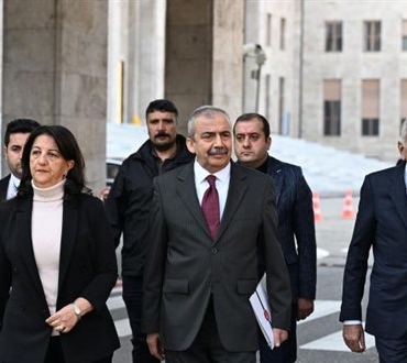 fatih-altayli-ocalanin-anayasada-iki-talebi-oldugu-konusuluyor-cuHmiajc.jpg
