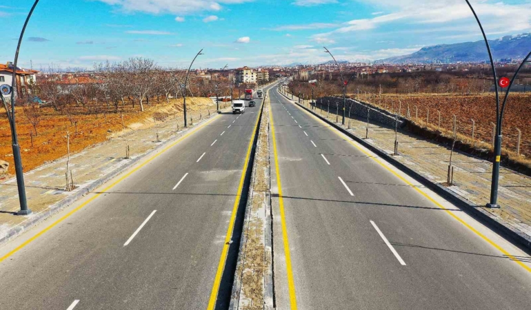 malatyada-trafigi-rahatlatacak-kuzey-kusak-yolu-tamamlandi-CYyN6Edc.jpg