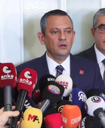 ozgur-ozel-dem-parti-heyetini-kabul-etti-baris-icin-toplumsal-mutabakat-sart-J5IR28qf.jpg