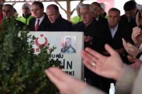 sehit-polis-fethi-sekin-elazigda-kabri-basinda-dualarla-anildi-7hCOnxPv.jpg