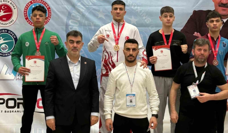 turkiye-kick-boks-sampiyonasina-elazig-damgasi-gEhLSCTV.jpg
