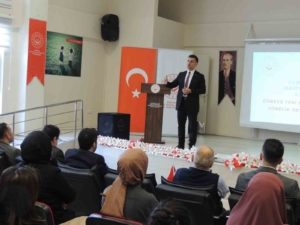 aile-ve-sosyal-hizmetler-il-mudurlugunde-oryantasyon-egitimi-basladi-2OVd4ZrI.jpg