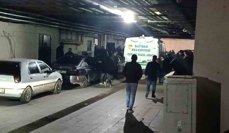 batmanda-silahli-saldiri-25-yasindaki-rojhat-keskin-hayatini-kaybetti-3epuVeyn.jpg