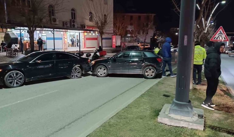batmanda-trafik-kazasi-1-yarali-fLGjNRVN.jpg