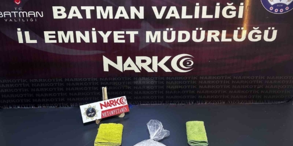 Batman'da Uyuşturucu Operasyonu: 2 Kişi Tutuklandı Batman’da Uyuşturucu Operasyonu: 2 Kişi Tutuklandı